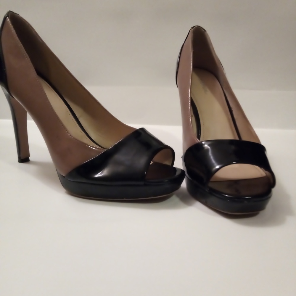 Women two tone heels